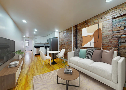 123 East 7th Street - Photo 1