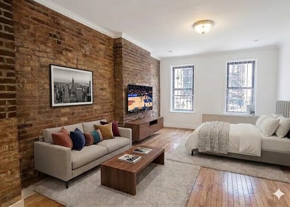 48th Street/10th Avenue - Photo 1