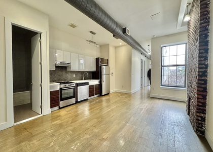 317 Knickerbocker Avenue - Photo 1