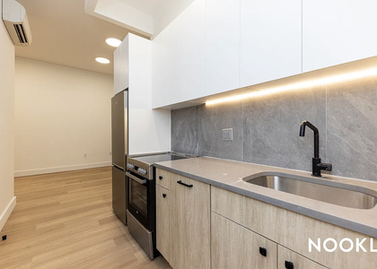 589 Knickerbocker Avenue - Photo 1