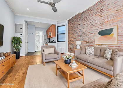 West 10th & Greenwich Ave - Photo 1