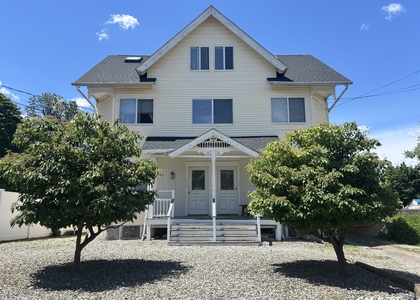 276 East Avenue - Photo 1