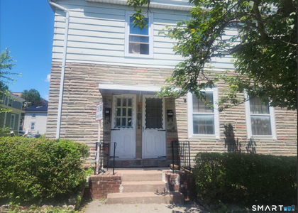 166 College Street - Photo 1