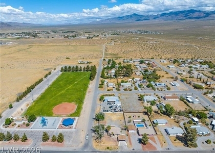 510 E Simkins Road - Photo 1