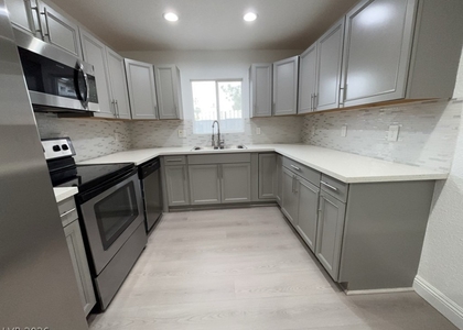 536 S 11th Street - Photo 1