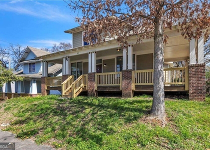 94 Lucy Street Se - Photo 1
