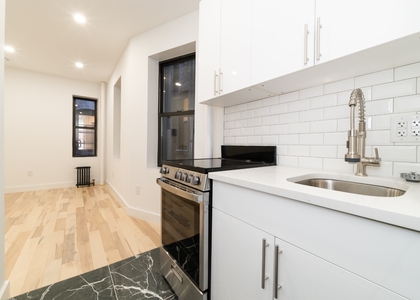 703 9th Avenue - Photo 1