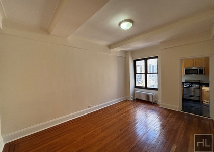 Second Avenue - Photo 1