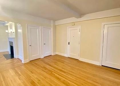 East 68 Street - Photo 1
