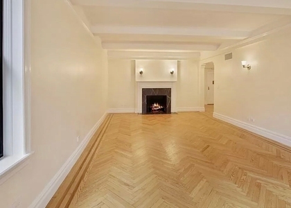 East 68 Street - Photo 1