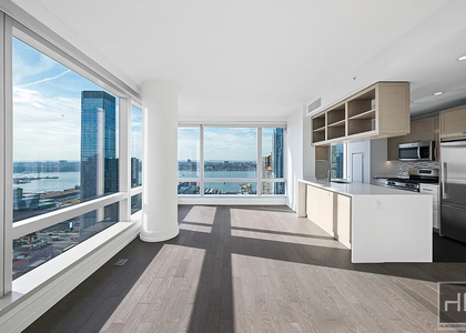 10th Avenue - Photo 1