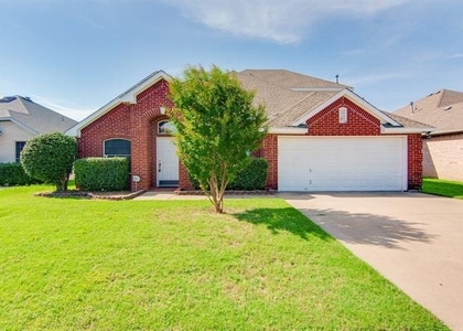 1133 Hillwood Drive - Photo 1