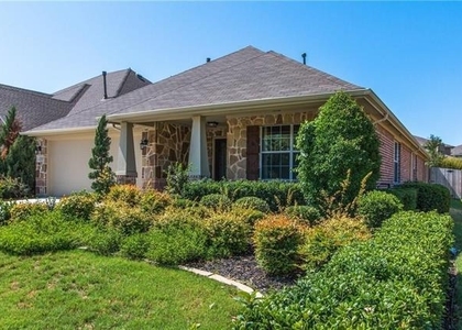 1404 Bluebird Drive - Photo 1