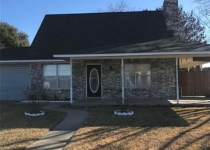 290 N Laramie Circle - Photo 1