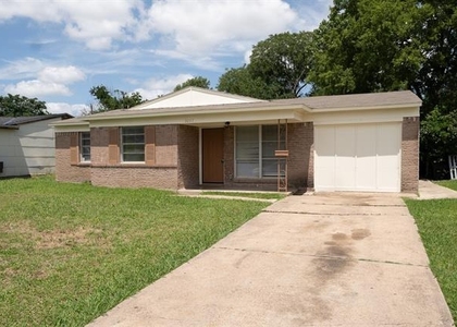 3057 Dogwood Drive - Photo 1