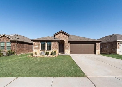 4016 Huntington Drive - Photo 1