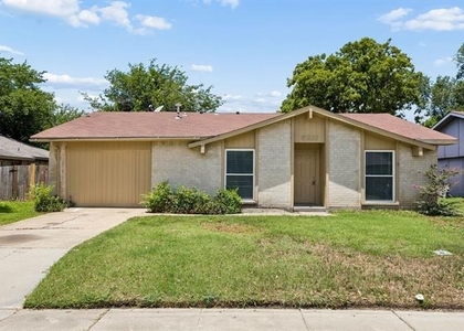 6221 Pine Street - Photo 1