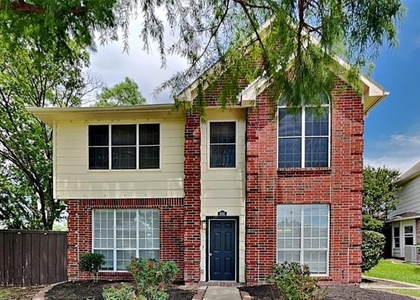600 Blue Leaf Drive - Photo 1