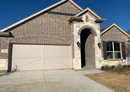 1104 Knightsgate Road - Photo 1