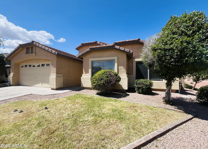 8202 S 47th Avenue - Photo 1