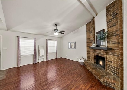 1320 Clearview Drive - Photo 1