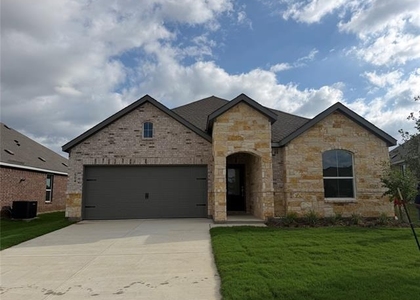 604 Arabian Lane - Photo 1