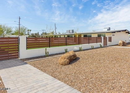 6043 W Laurie Lane - Photo 1