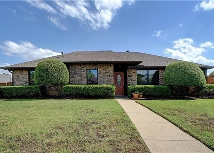 753 Eagle Drive - Photo 1