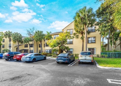 2305 N Congress Avenue - Photo 1