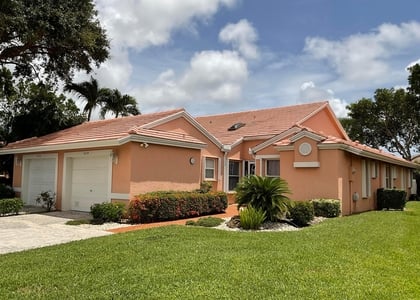 5574 Royal Lake Circle - Photo 1