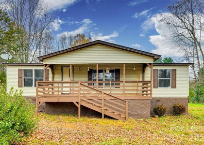 128 Summerglen Drive - Photo 1