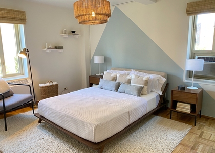 1st Avenue - Photo 1