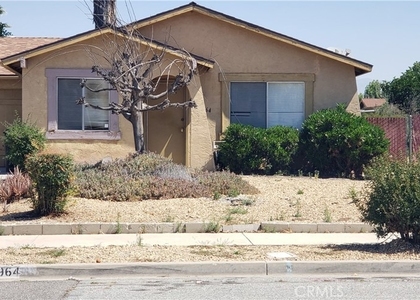 1964 W Oakland Avenue - Photo 1