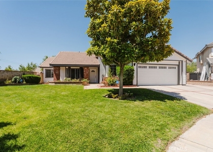 37347 Waterman Avenue - Photo 1