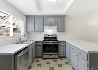 7082 Heil Ave - Photo 1