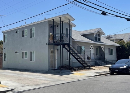527 Dewey Street - Photo 1