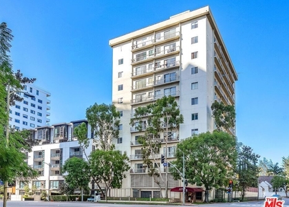 10751 Wilshire Boulevard - Photo 1