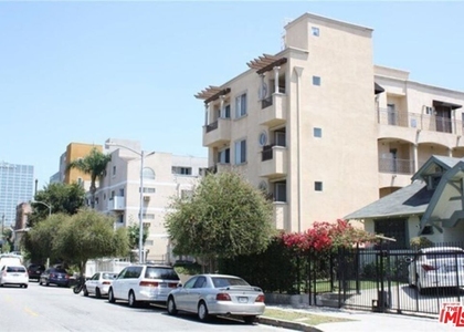 918 S Harvard Boulevard - Photo 1
