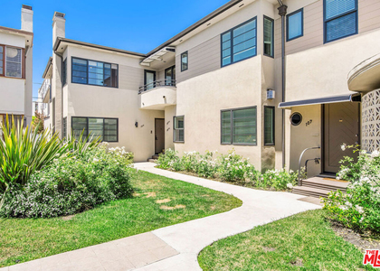 107 S Flores Street - Photo 1