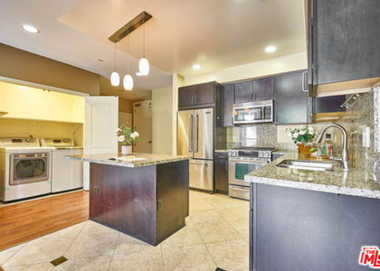 401 N Serrano Avenue - Photo 1