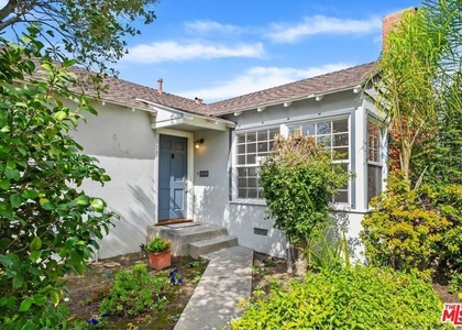 1019 Amherst Avenue - Photo 1