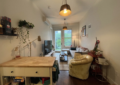 1009 Willoughby Avenue - Photo 1