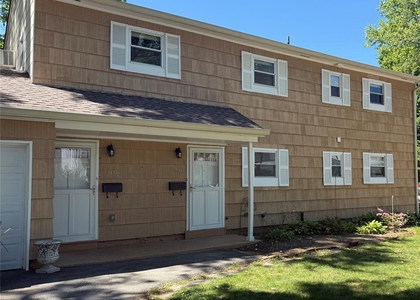 80 Maxwell Avenue - Photo 1