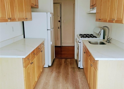 1 Broad Parkway - Photo 1