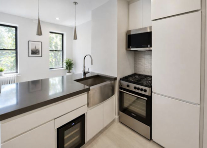 Stanton Street - Photo 1