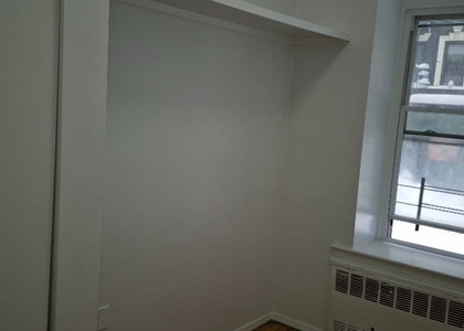229 E 29th Street - Photo 1
