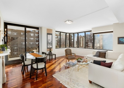 52 E End Avenue - Photo 1