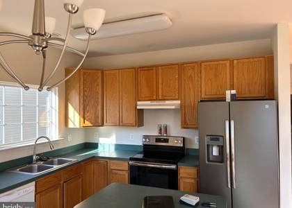 6821 Hollow Glen Court - Photo 1