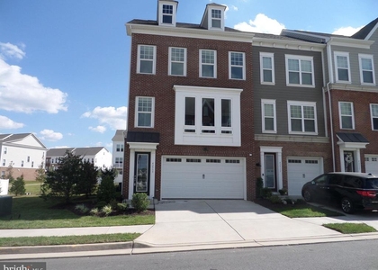 42939 Running Creek Square - Photo 1