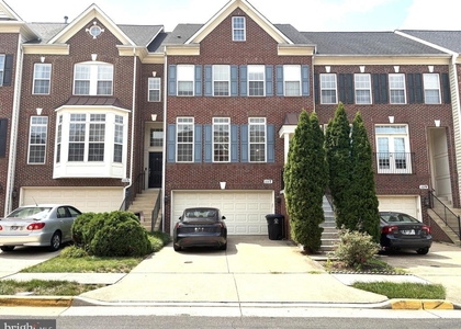 1117 Keokuk Terrace Ne - Photo 1